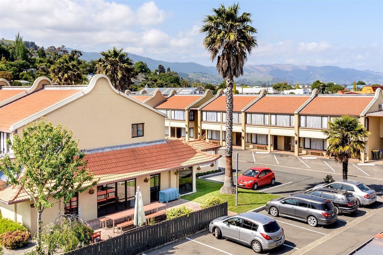 The Beachcomber Hotel Нелсън Екстериор снимка