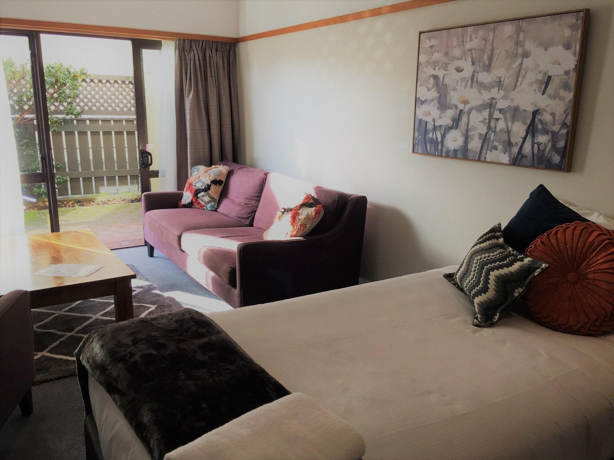 The Beachcomber Hotel Нелсън Екстериор снимка