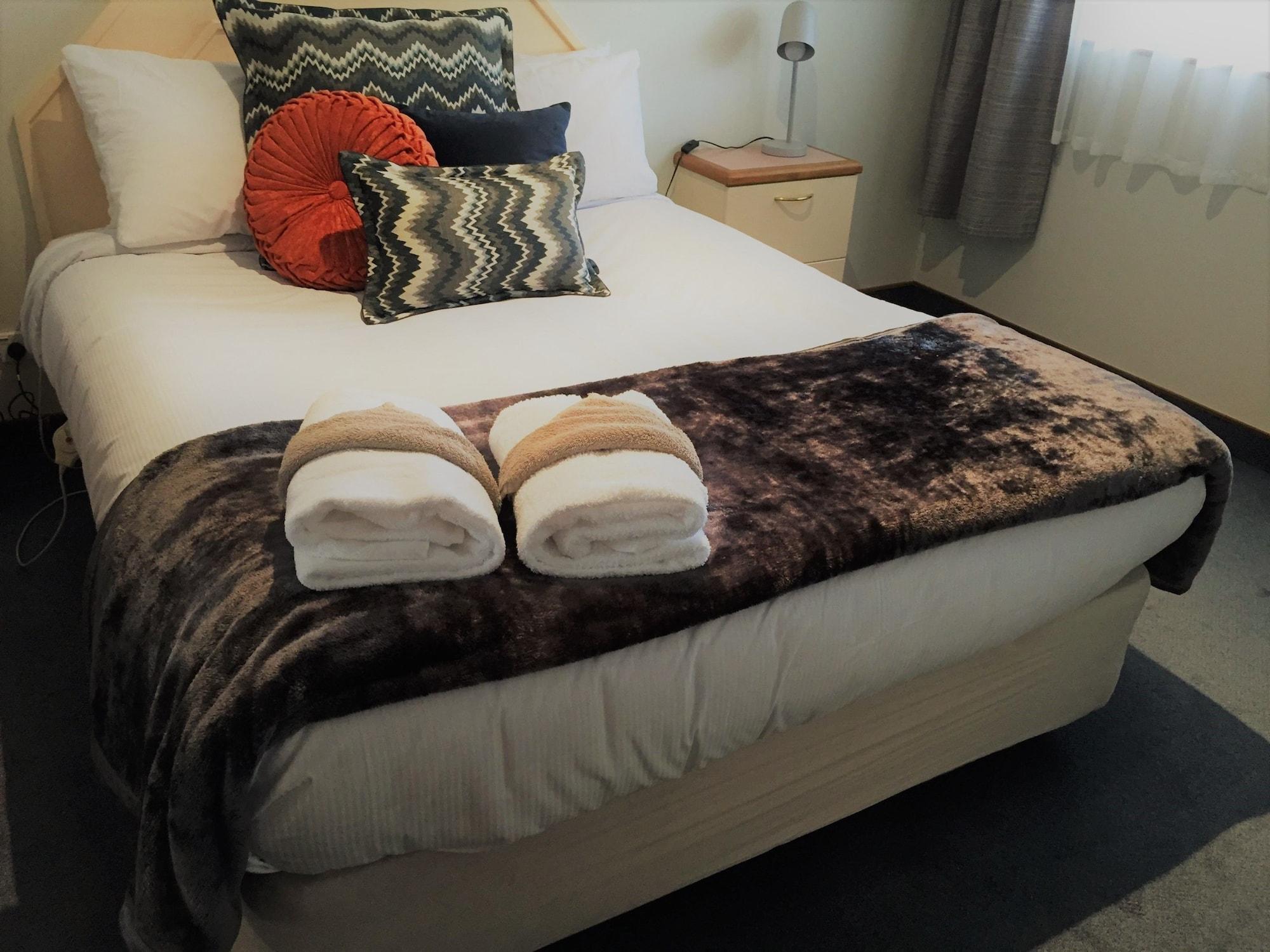 The Beachcomber Hotel Нелсън Екстериор снимка