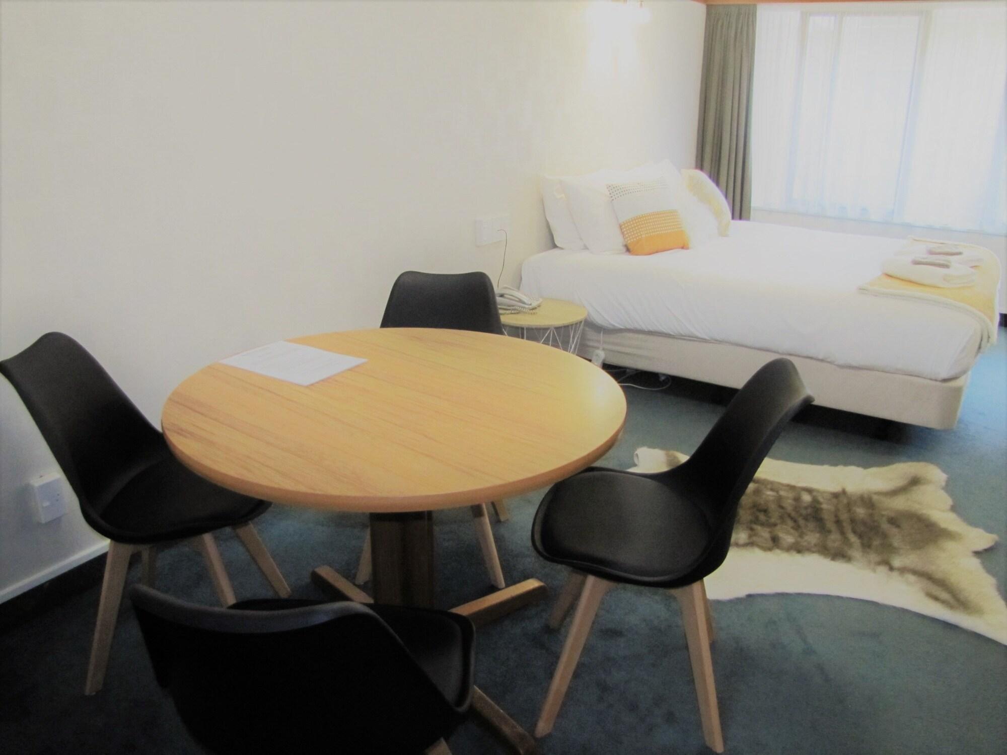 The Beachcomber Hotel Нелсън Екстериор снимка
