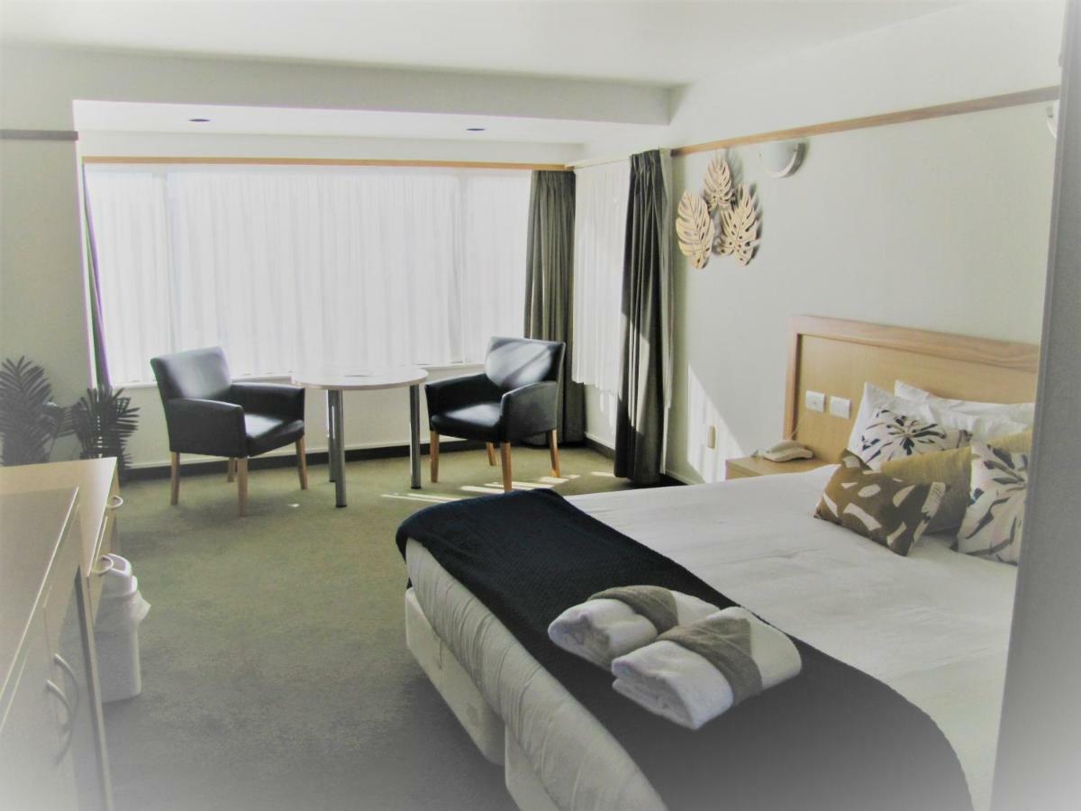 The Beachcomber Hotel Нелсън Екстериор снимка